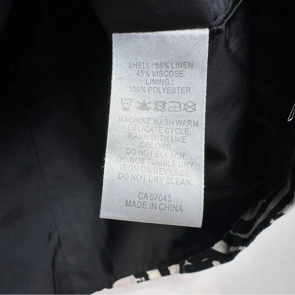 Clements Ribeiro Linen Blend Abstract Circle Print Skirt | Black & White A-Line - Picture 5 of 7